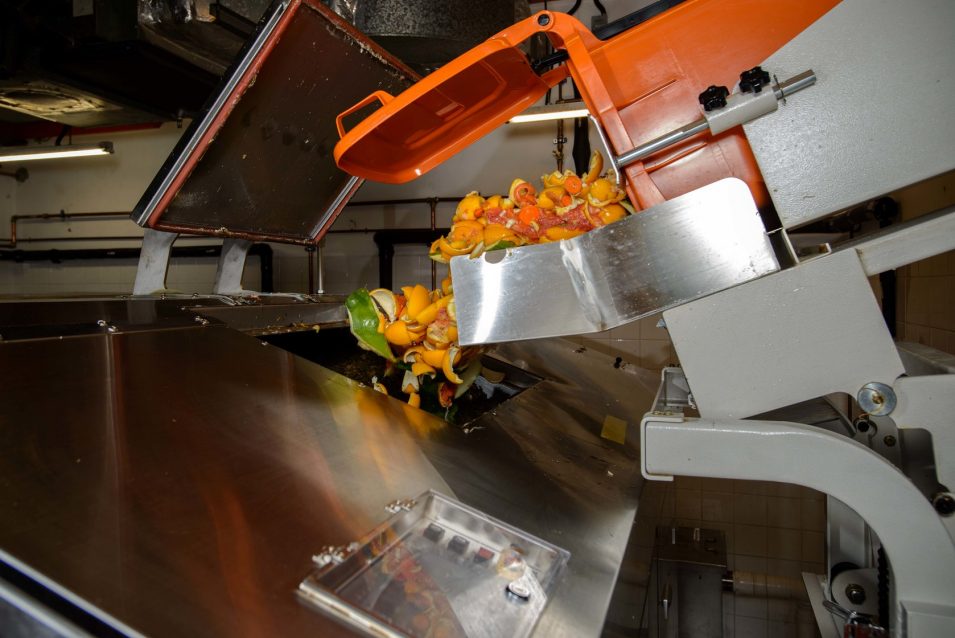 marina-bay-sands-receives-distinction-award-for-innovative-approaches-towards-waste-reduction